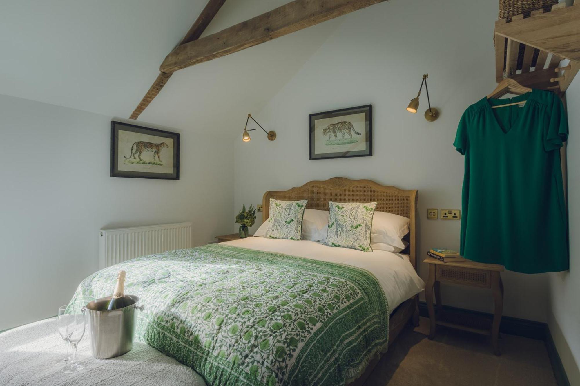The Barrington Boar Hotel Илминстър Стая снимка